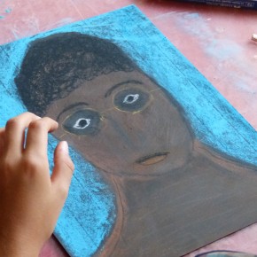 Atelier "Portrait à la craie sèche" (10/12 ans)